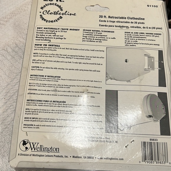 New- Retractable Wash Line - 20 ft Single Line - Picture 2 of 2